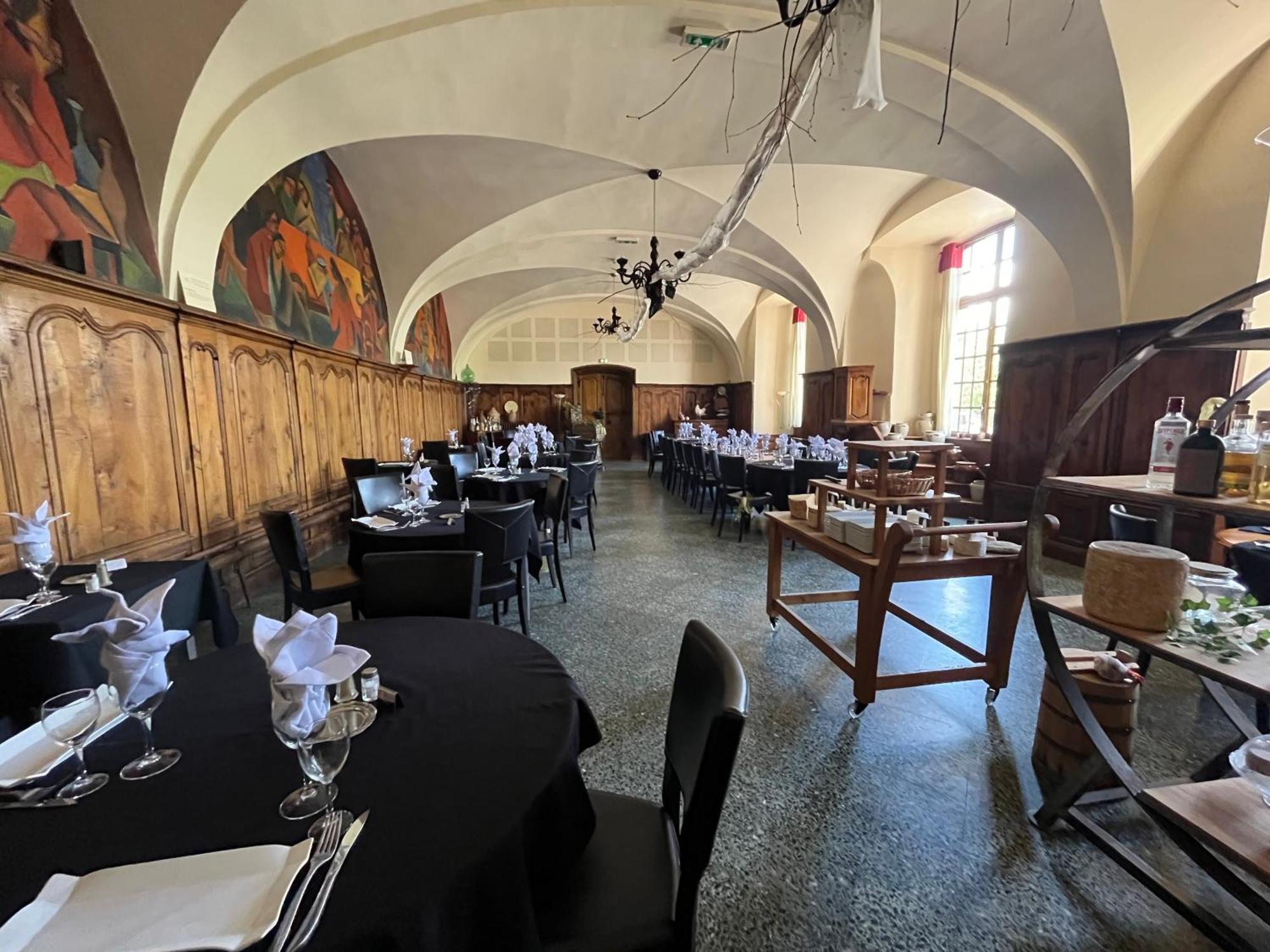 Logis Hotel Ancien Grand Seminaire Saint-Flour  Exterior photo